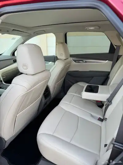 2022 كاديلاك XT5 16