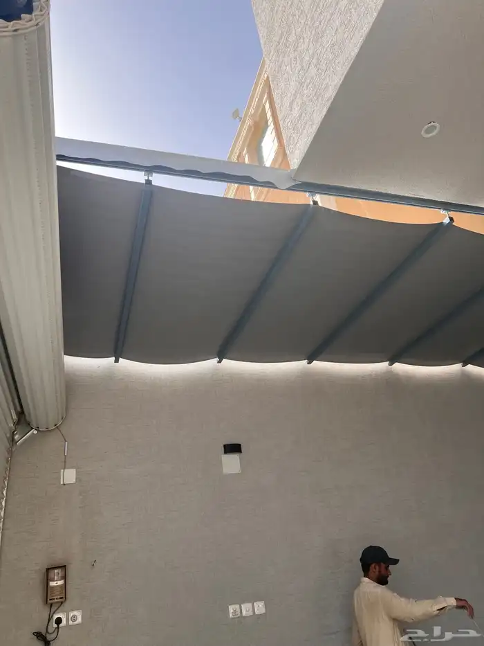 حداد مظلات كراج وسواتر جدار سندويتش بنل 3