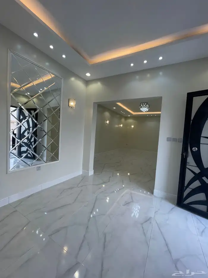 فله مودرن للبيع تندحه خلف المرور 8