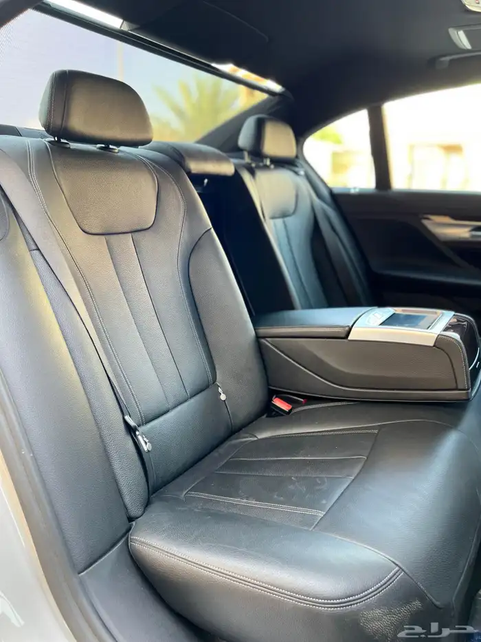 بي ام دبليو 730Li قمة النظافة 2017 بحالة الوكالة 41