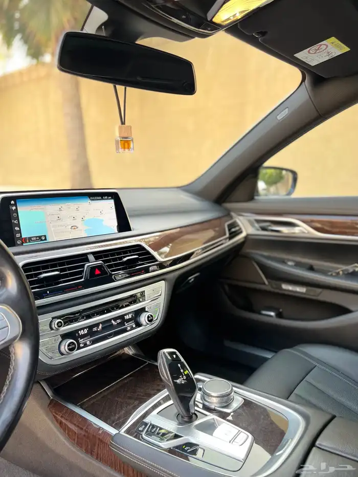 بي ام دبليو 730Li قمة النظافة 2017 بحالة الوكالة 22