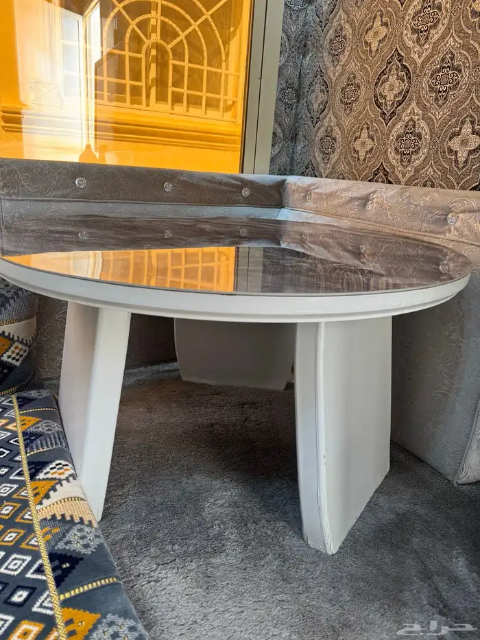 طاوله دائرية 0
