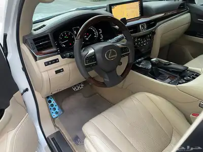 لكزس LX570 9
