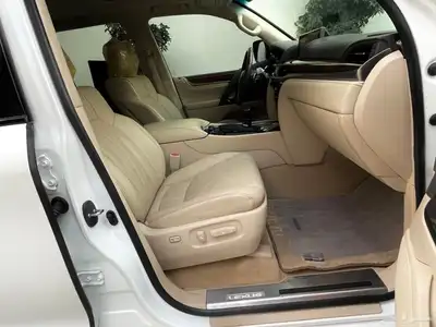 لكزس LX570 28