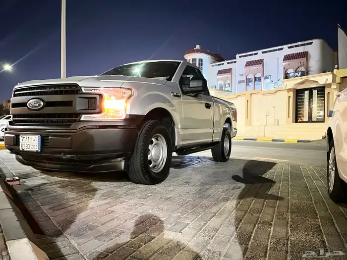 السيارة مباعه فورد F150. موديل 2018 2