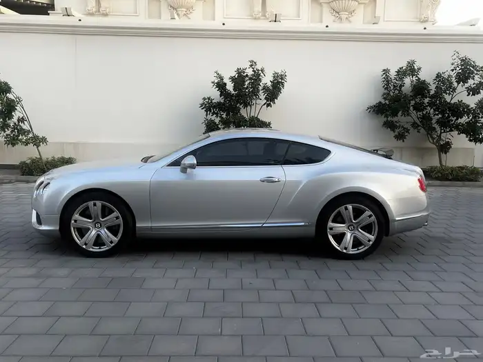 بنتلي GT 4