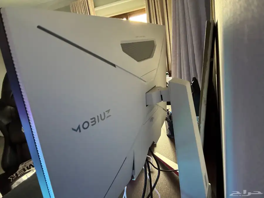 BenQ MOBIUZ EX2710u 27 inch gaming monitor 3