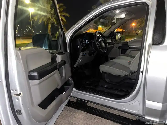 السيارة مباعه فورد F150. موديل 2018 12