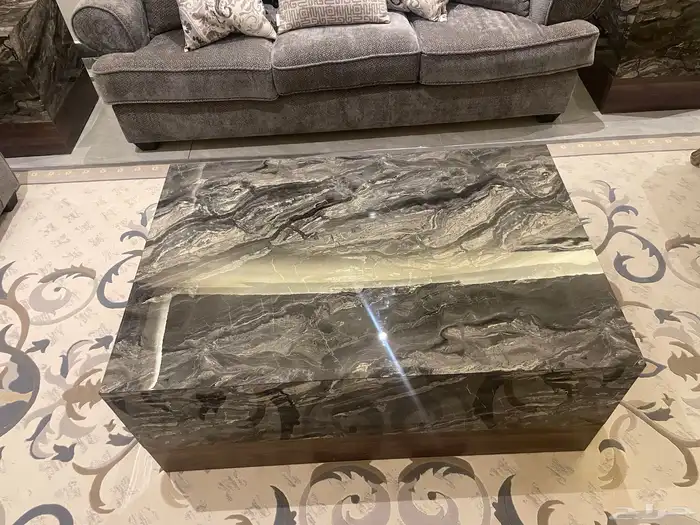 طاولات جديدة بتصميم خاص وعصري 1