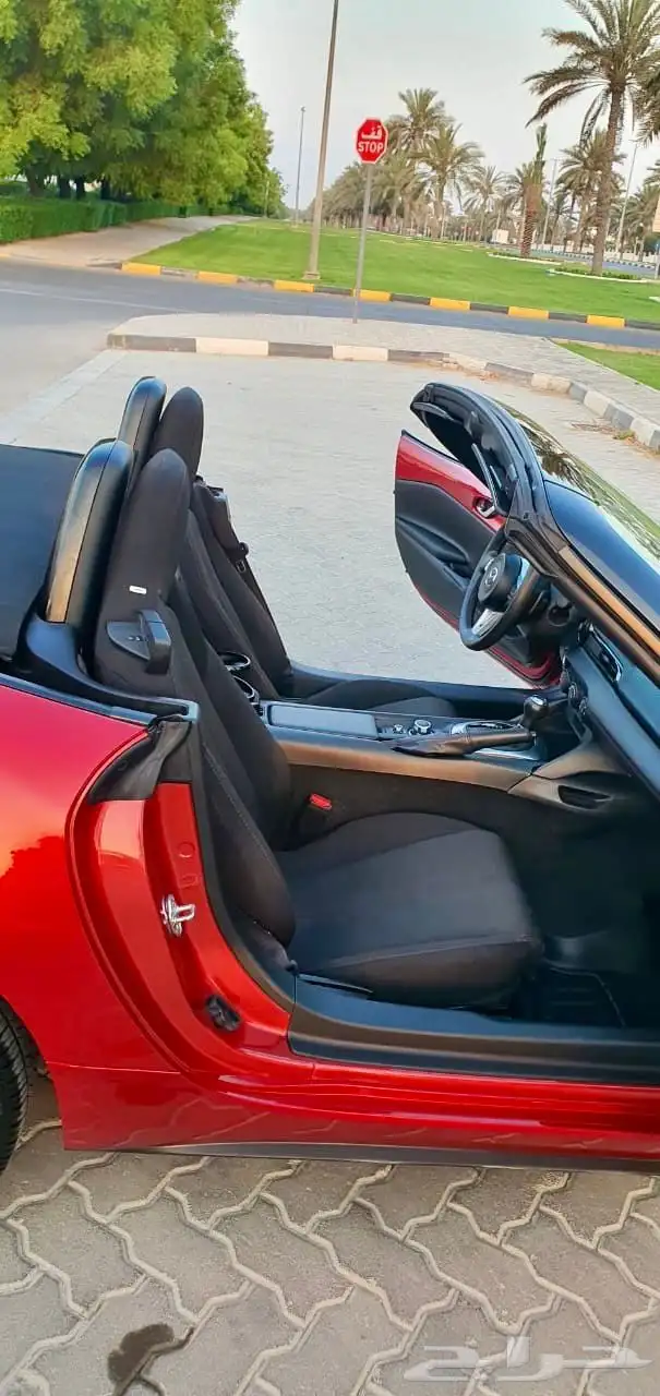 mazda miata mx-5 club low mileage 17