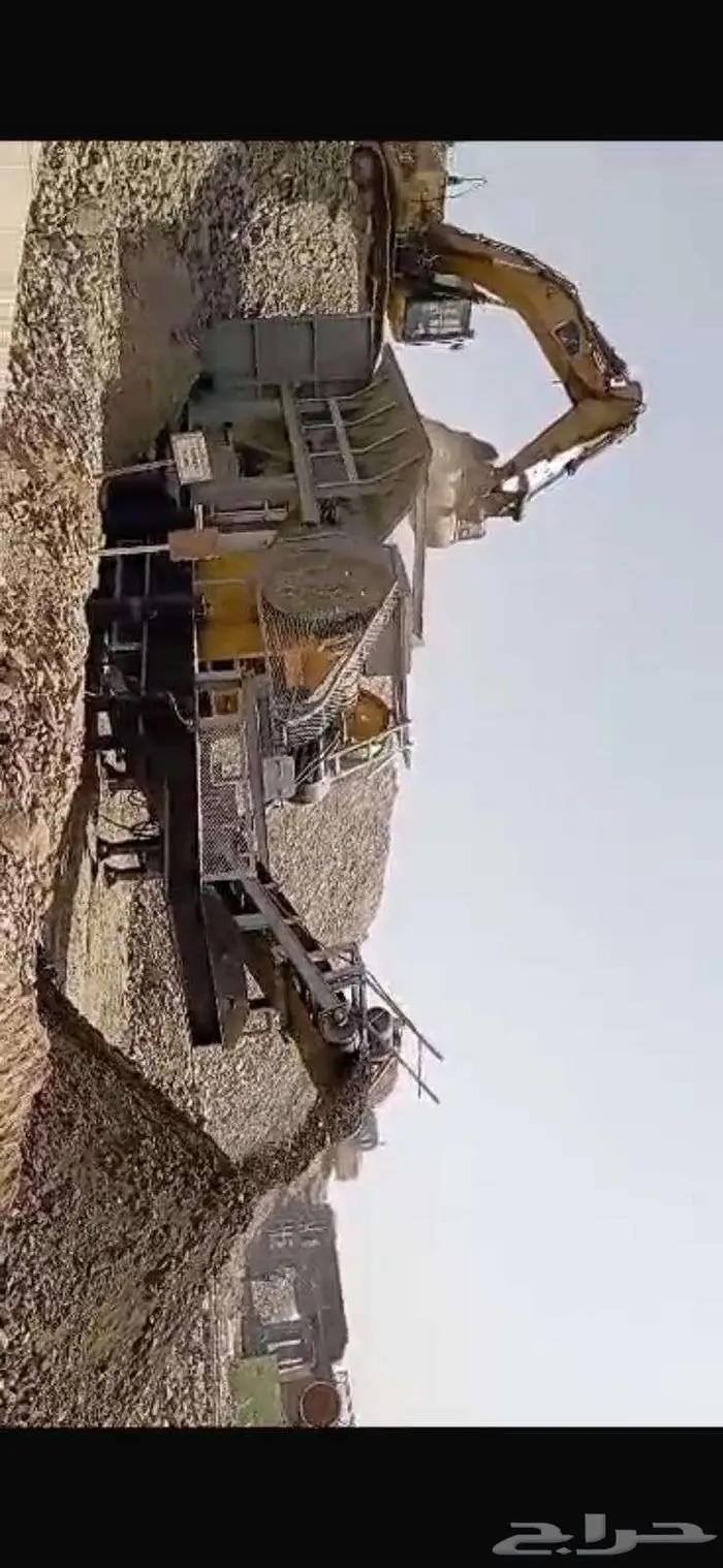 كسارة موبايلي للايجار العمل بالمتر 4