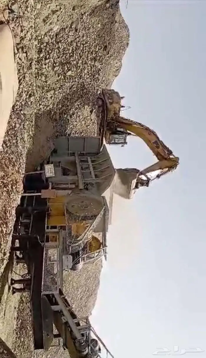 كسارة موبايلي للايجار العمل بالمتر 0