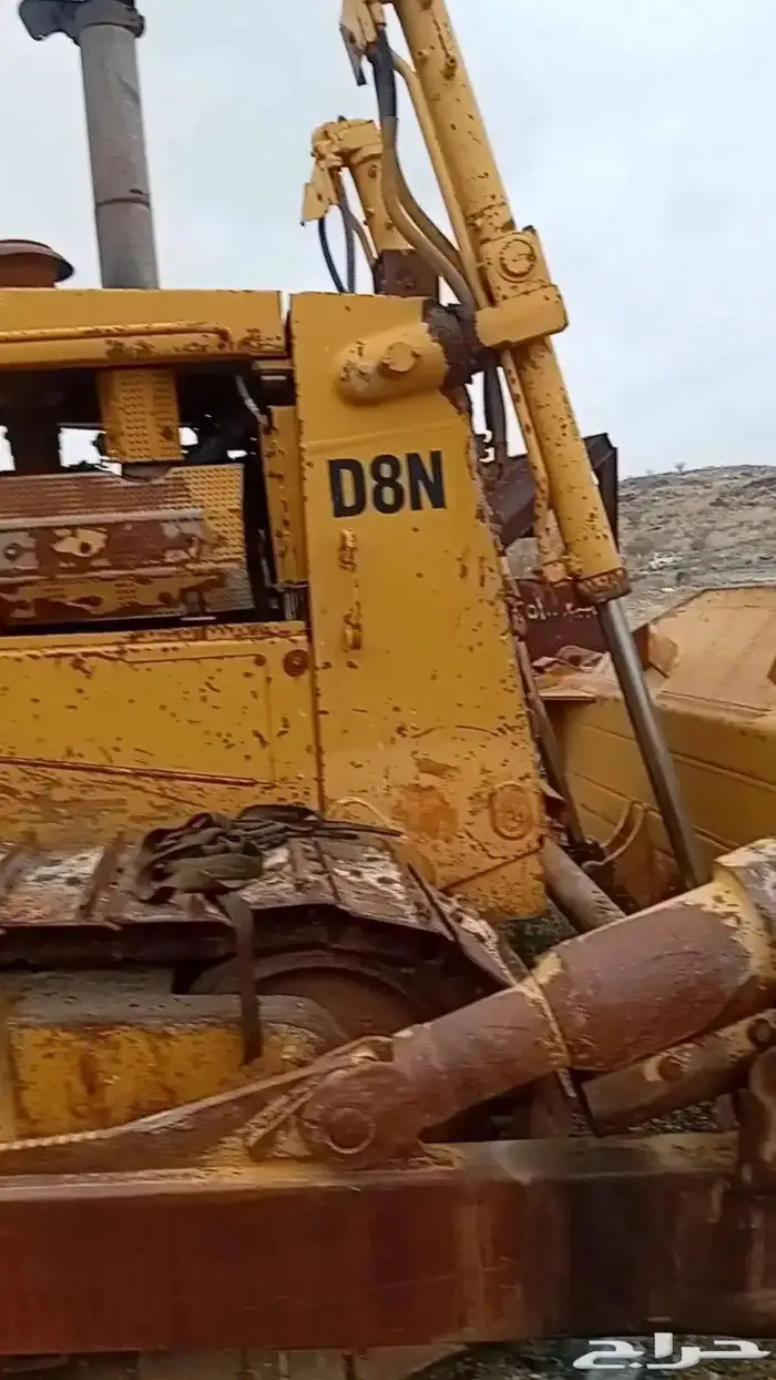 بلدوزر D8N للبيع 11