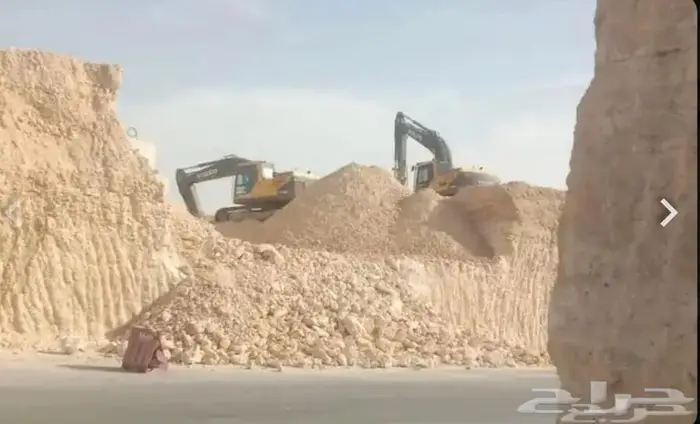 بوكلين للإيجار اليومي   شهري   او قطوعة 0