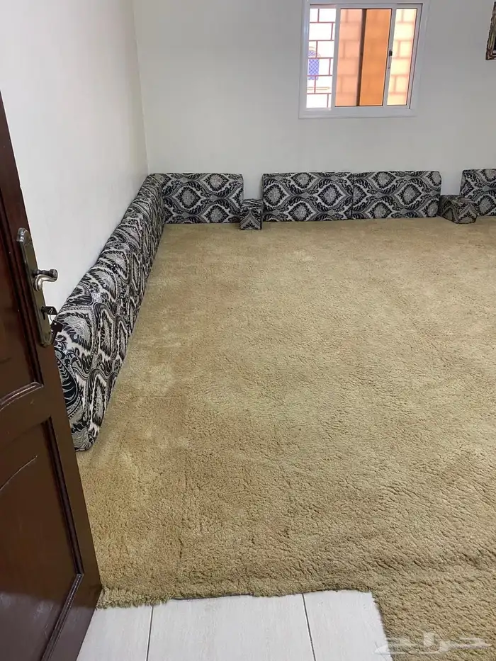 مساند مع فرشه 2