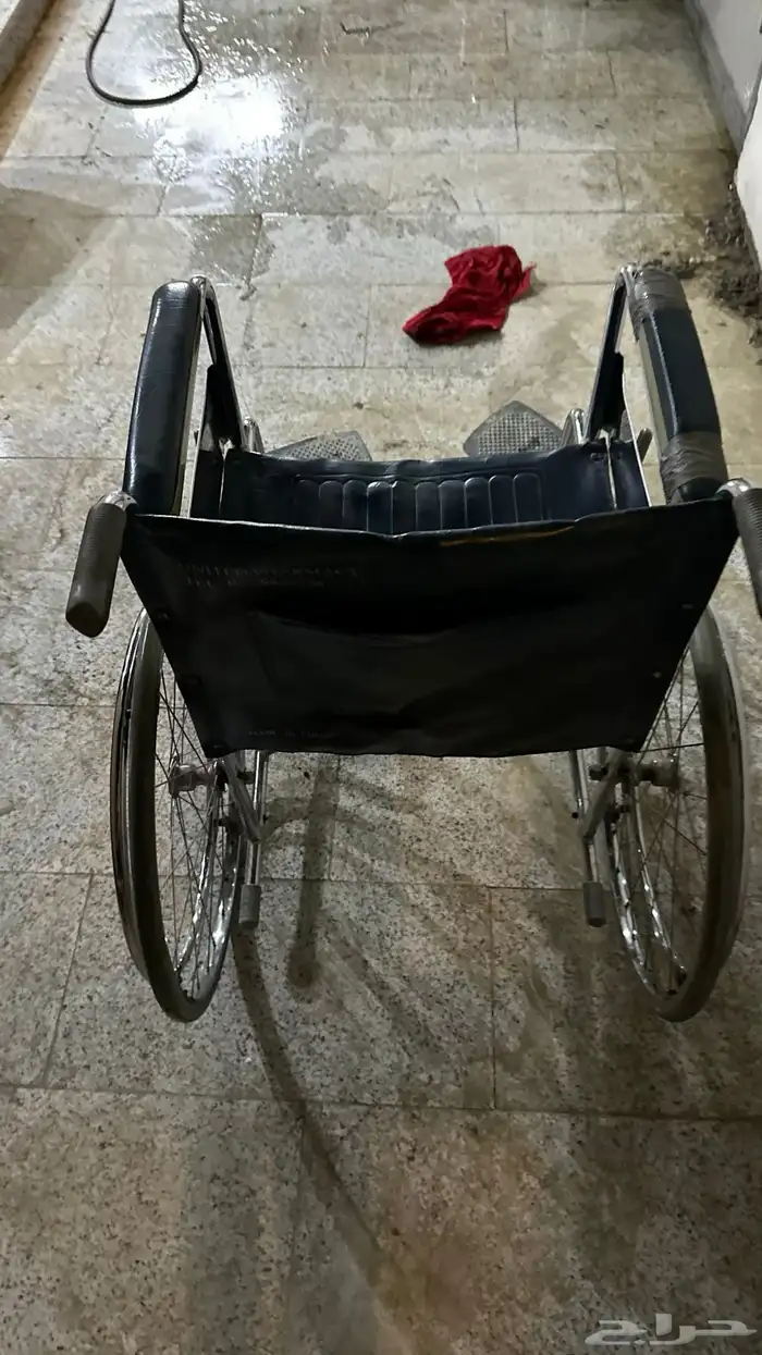 سرير حدي تحط المرتبه وتنام وكرسي متحرك كلها 150 5