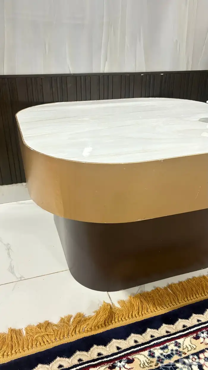 طاولات للبيع 2