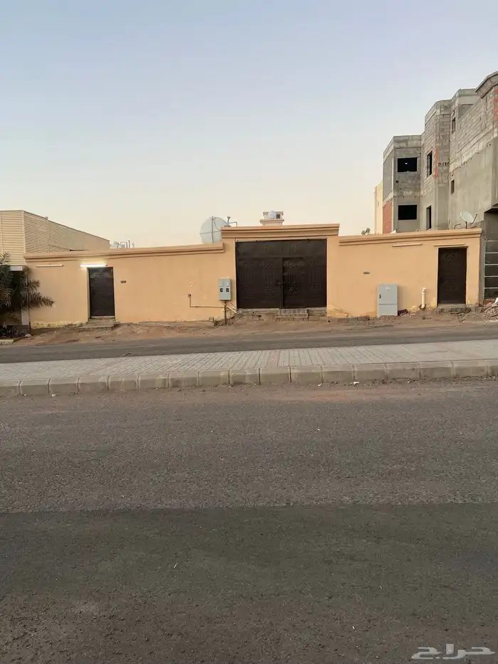 استراحة للبيع في شوران ف 1