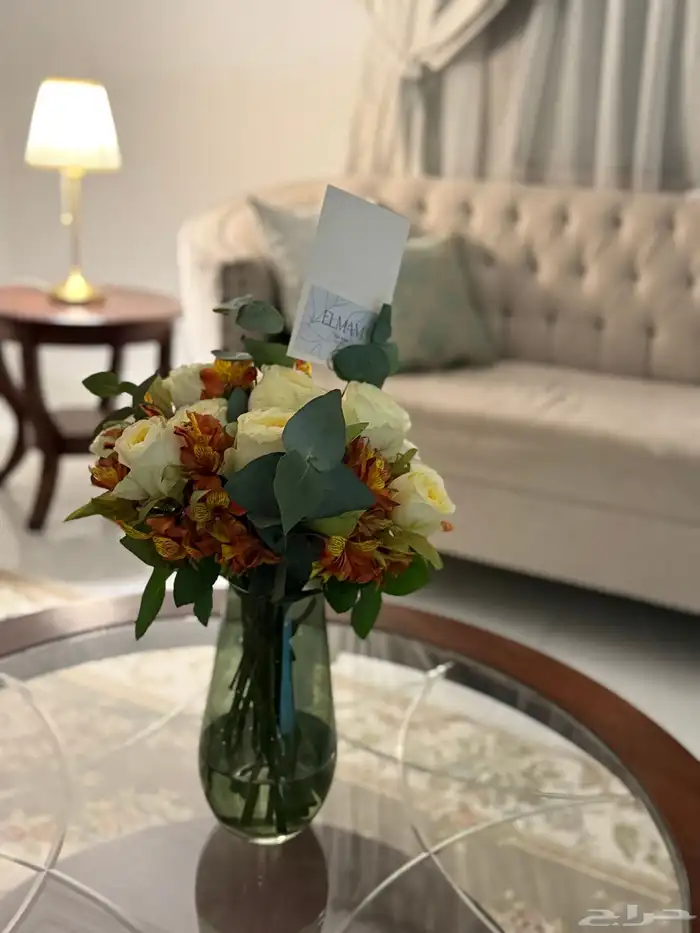 فازة ورد طبيعي 100 ريال 1