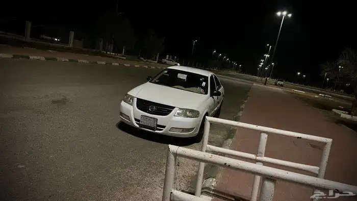 صني 2012 للبيع او البدل كامري من12الى15 5
