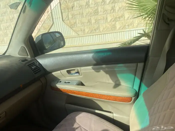للبيع لكزس اكس ار 4