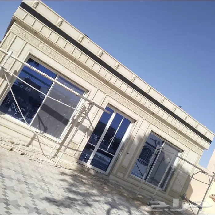 لياسه ملونه وتطعيمات تصميم الحجر 1