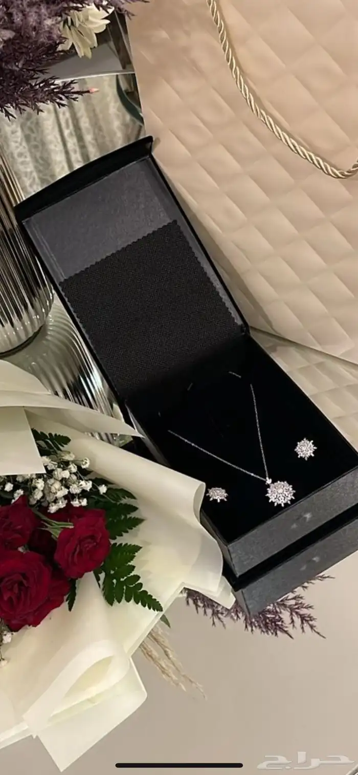 هدايا فضه اصليه واللماس صناعي 11