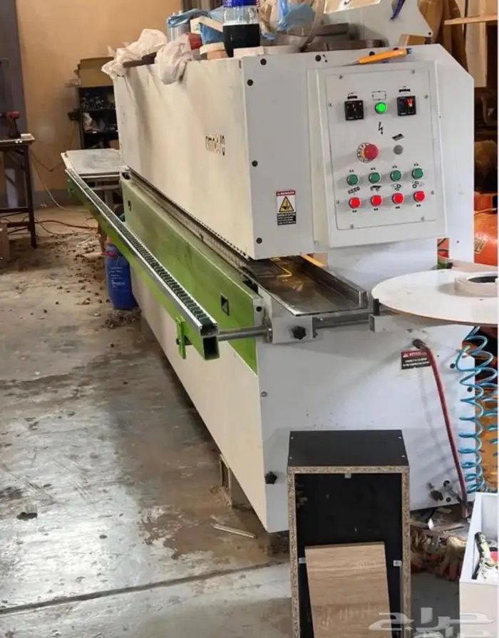 مكينة لصق شريط مكينة لزق شري 1