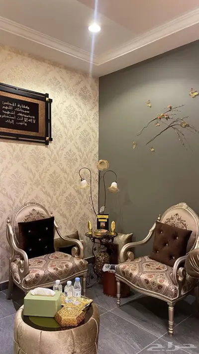 للبيع كنب نظيفة 1