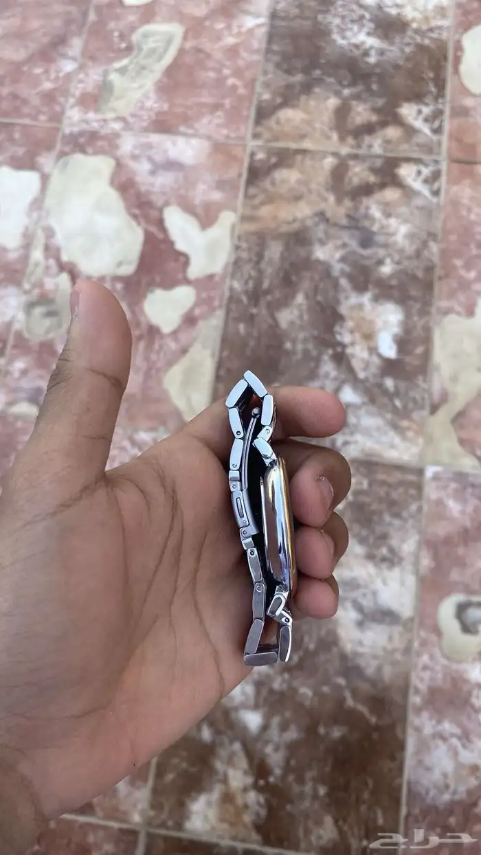 ساعهzyros للبيع على السوم 3