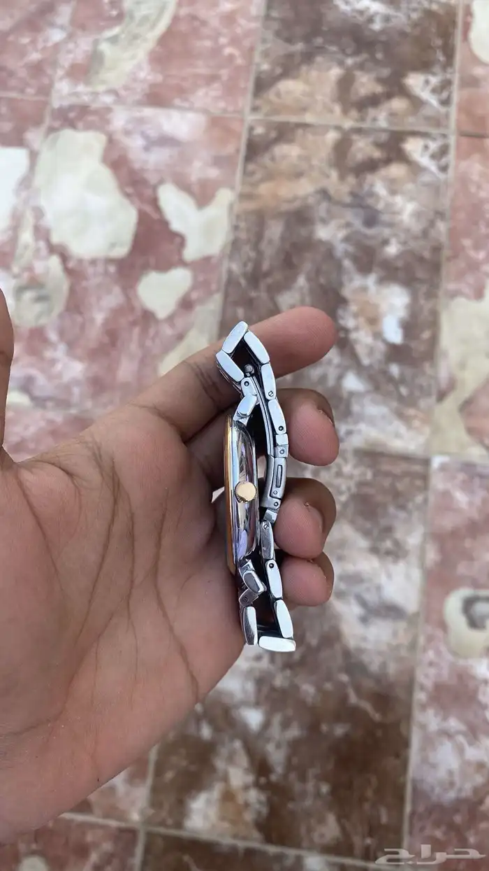 ساعهzyros للبيع على السوم 2