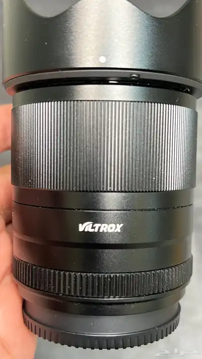 عدسة viltrox 23mm 4