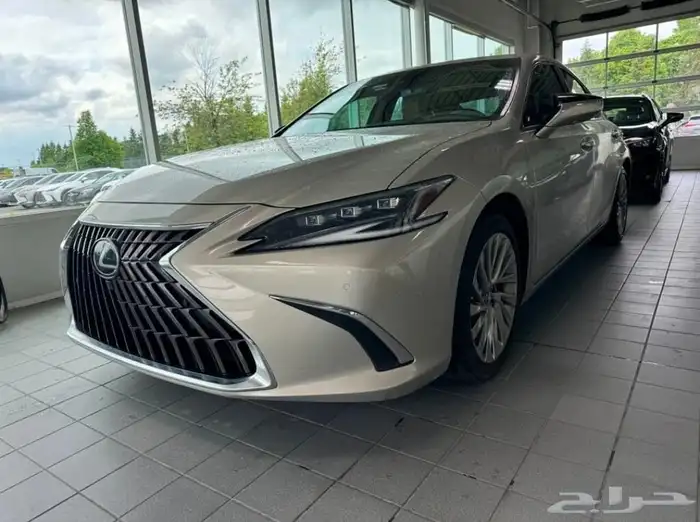 لكزس الترا لاكجري LEXUS ES 300H Ultra Luxury موديل 2023 1