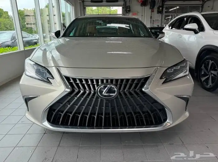 لكزس الترا لاكجري LEXUS ES 300H Ultra Luxury موديل 2023 0
