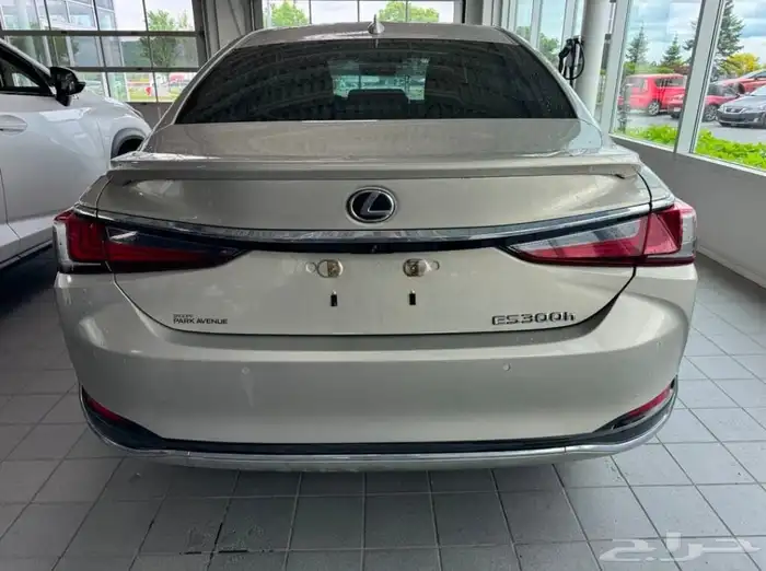 لكزس الترا لاكجري LEXUS ES 300H Ultra Luxury موديل 2023 5