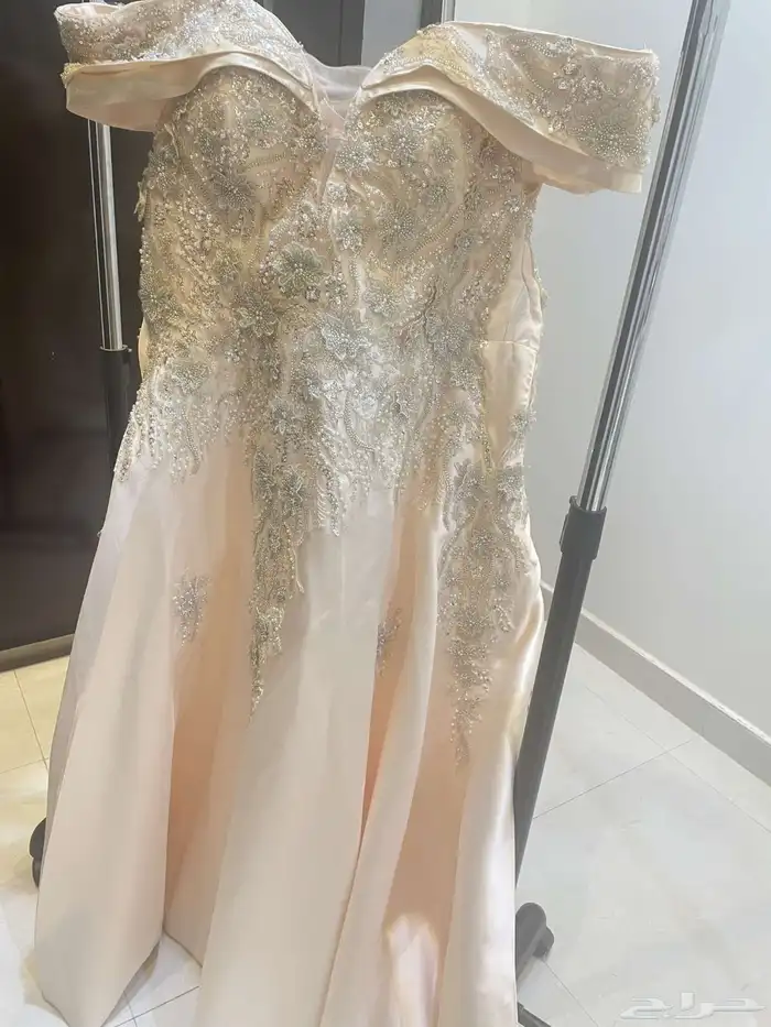 فستان للبيع مقاس XL التواصل واتس فقط 4