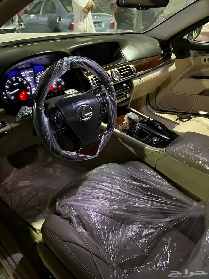 لكزس LS 460 موديل 2013 3