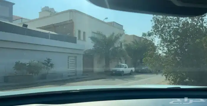 فلة وخمس شقق بالحمدانية 0