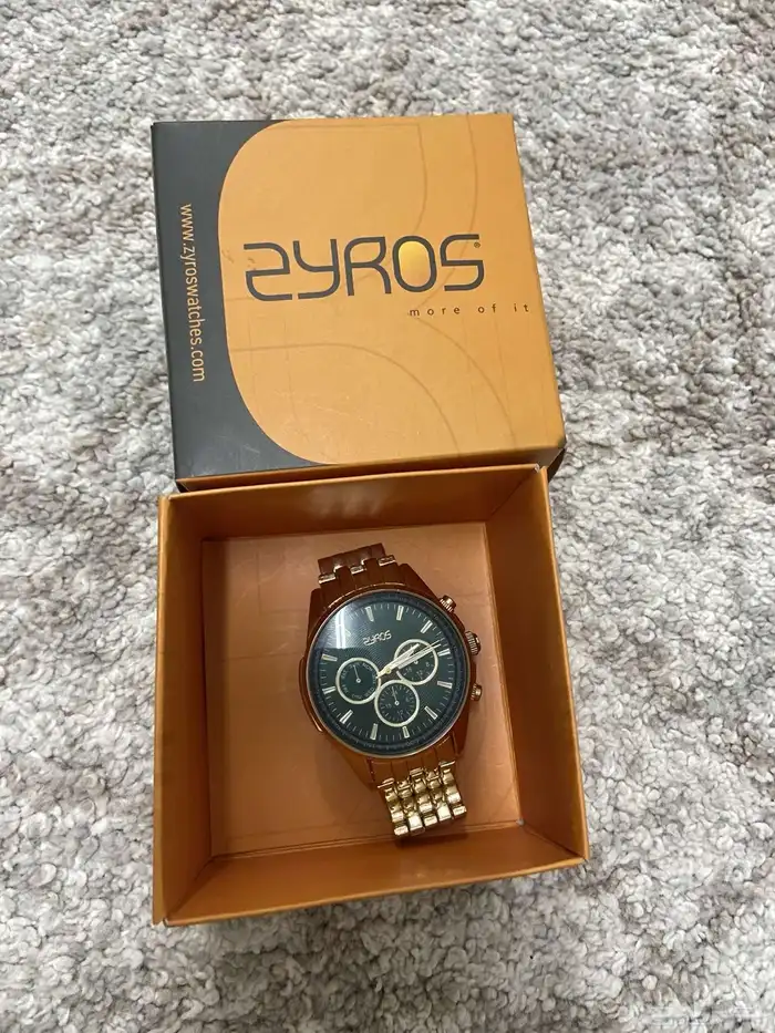 ساعةZyros نادره البيع قريب 3