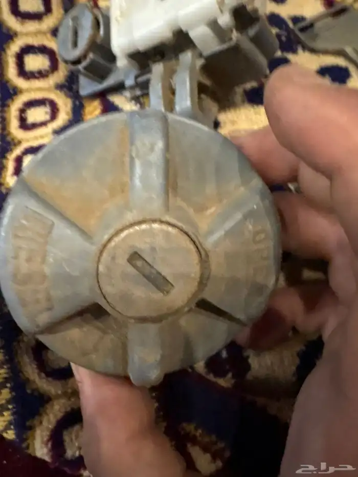 مفتاح سلف و باب سواق و درج و غطا ديزل هايلوكس 2001 2