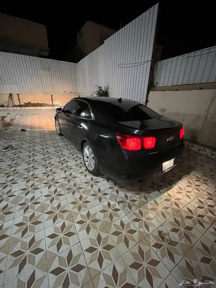 ماليبو فل كامل بصمه الون اسود لامع 6