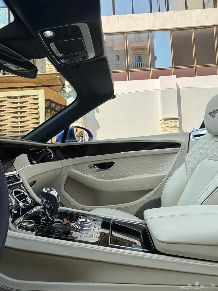 بنتلي GT 2021 10
