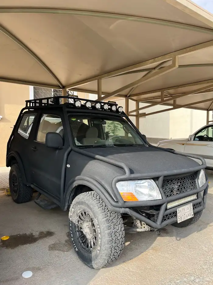 متسوبيشي باجيرو ربع معدل 2