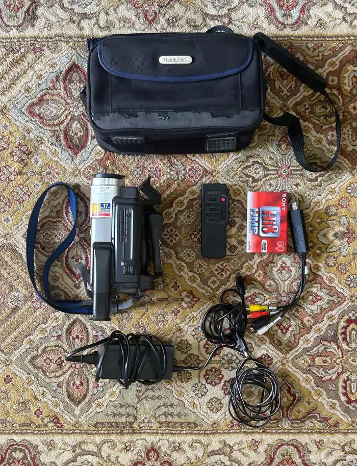 كاميرا سوني شريط قديمة Sony Camera CCD TRV-78E 5