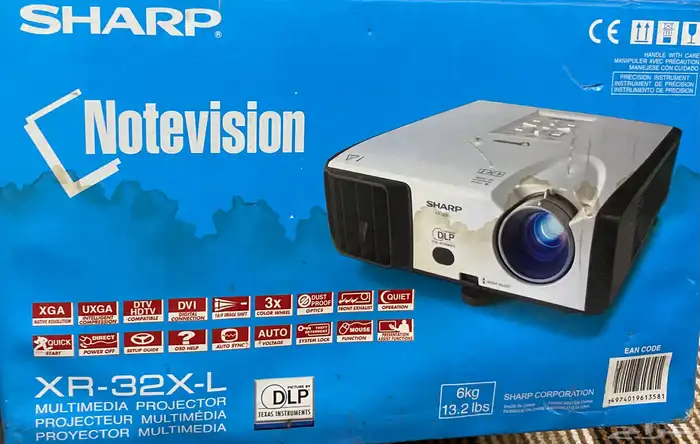 برو جكتور مكتبي ماركت شارب 0