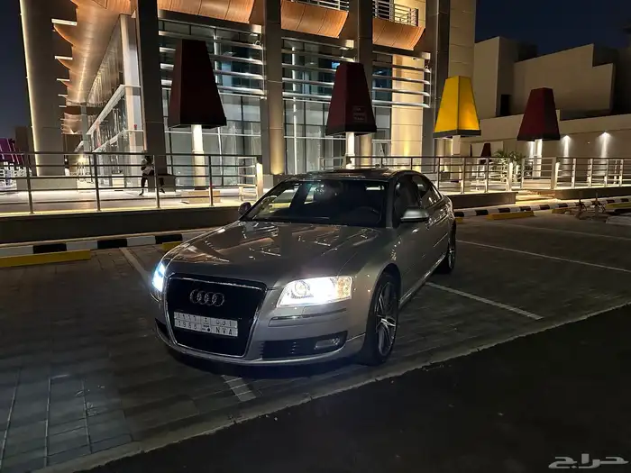أودي A8 6 سلندر نظيف جدا  2010 1