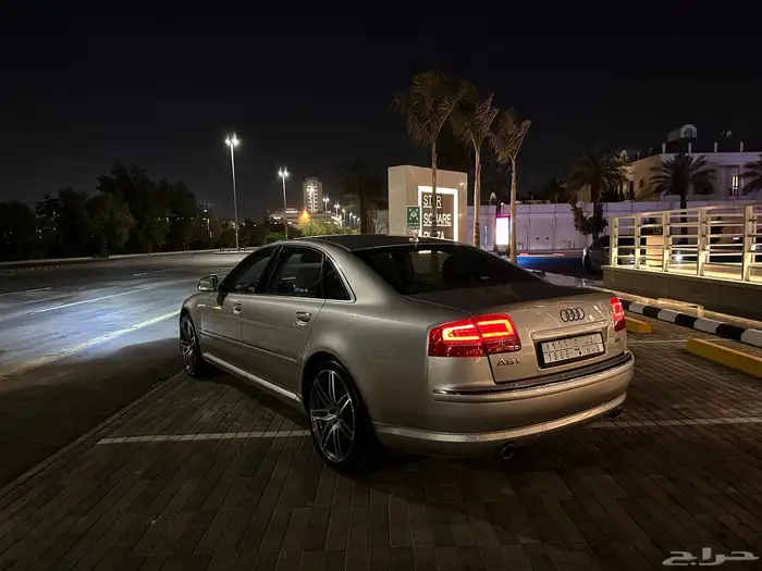 أودي A8 6 سلندر نظيف جدا  2010 4