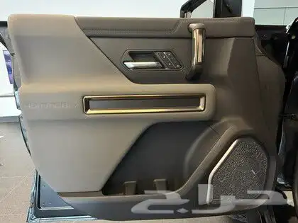 2024 GMC HUMMER EV SUV 17
