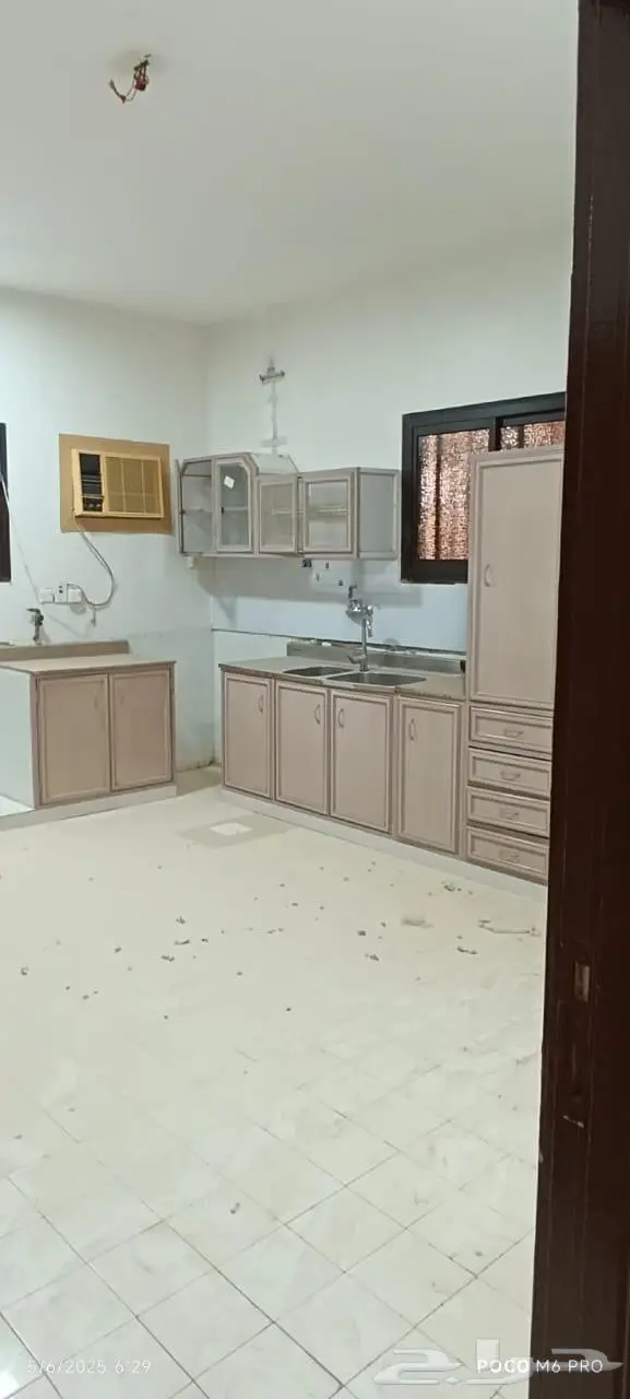 للبيع أو الإيجار فيلا درج داخلي بمحافظة المجمعة 6