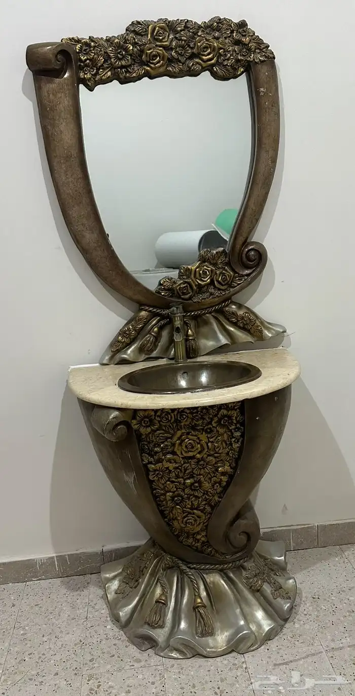 فرن ومغاسل وطاولات وغسالة 4